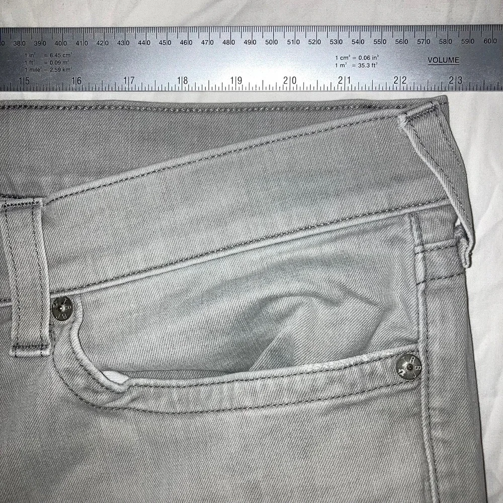 True Religion Jeans Mens 44x32 Rocco Relaxed Skinny Streetwear USA Pale Grey
